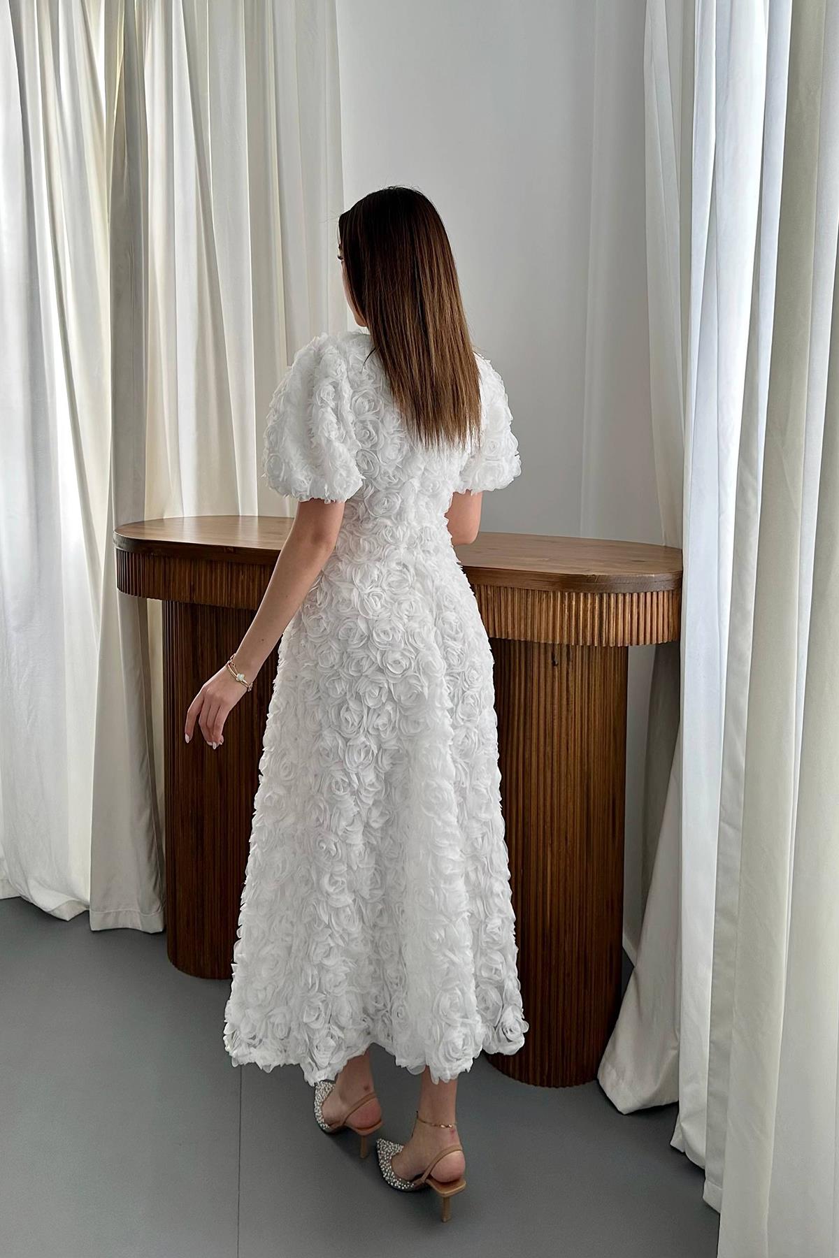 Toptan Beyaz Güllü Elbise