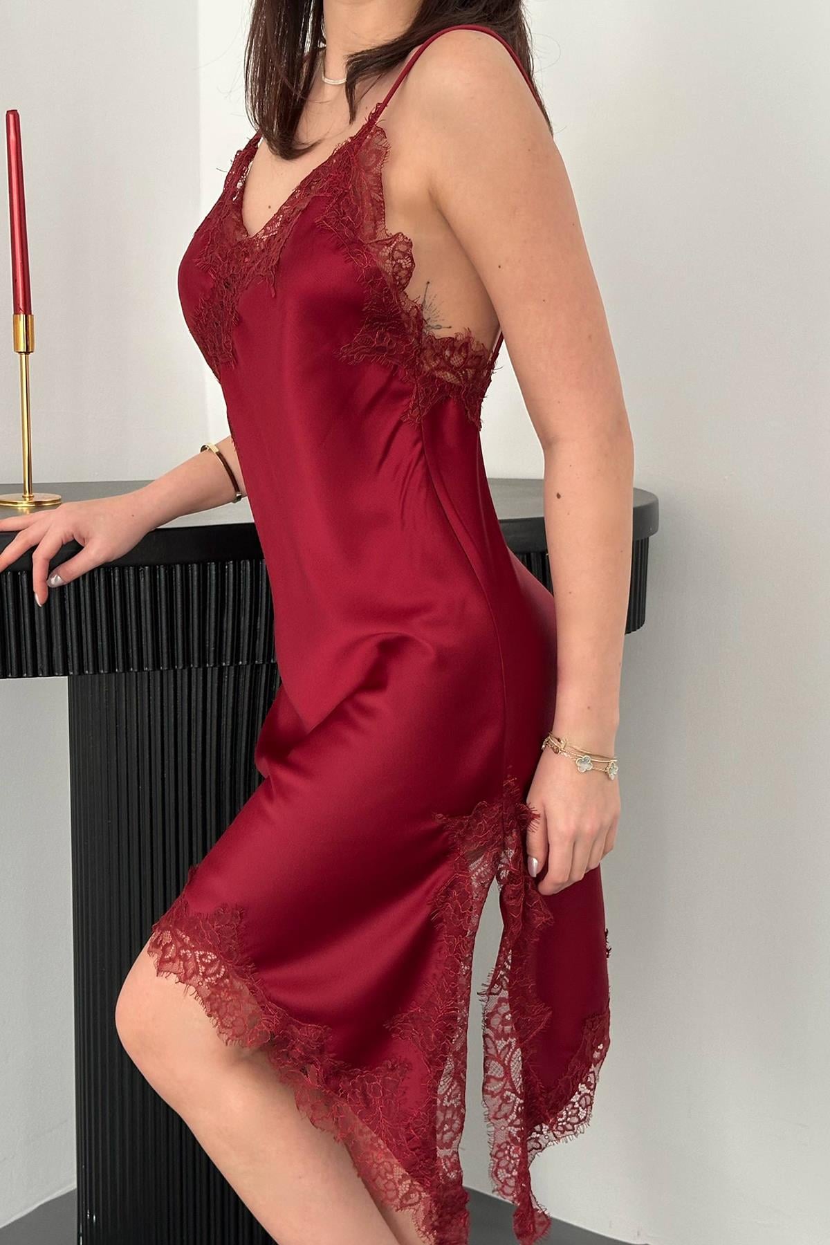 Bordo Dantelli Elbise