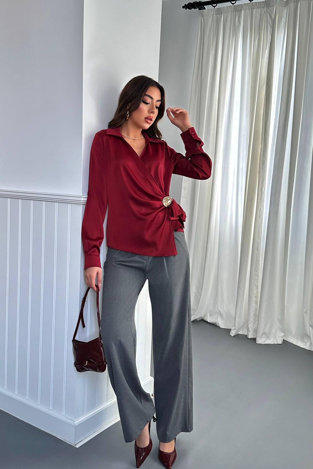 Toptan Bordo Düğme Detaylı Saten Bluz