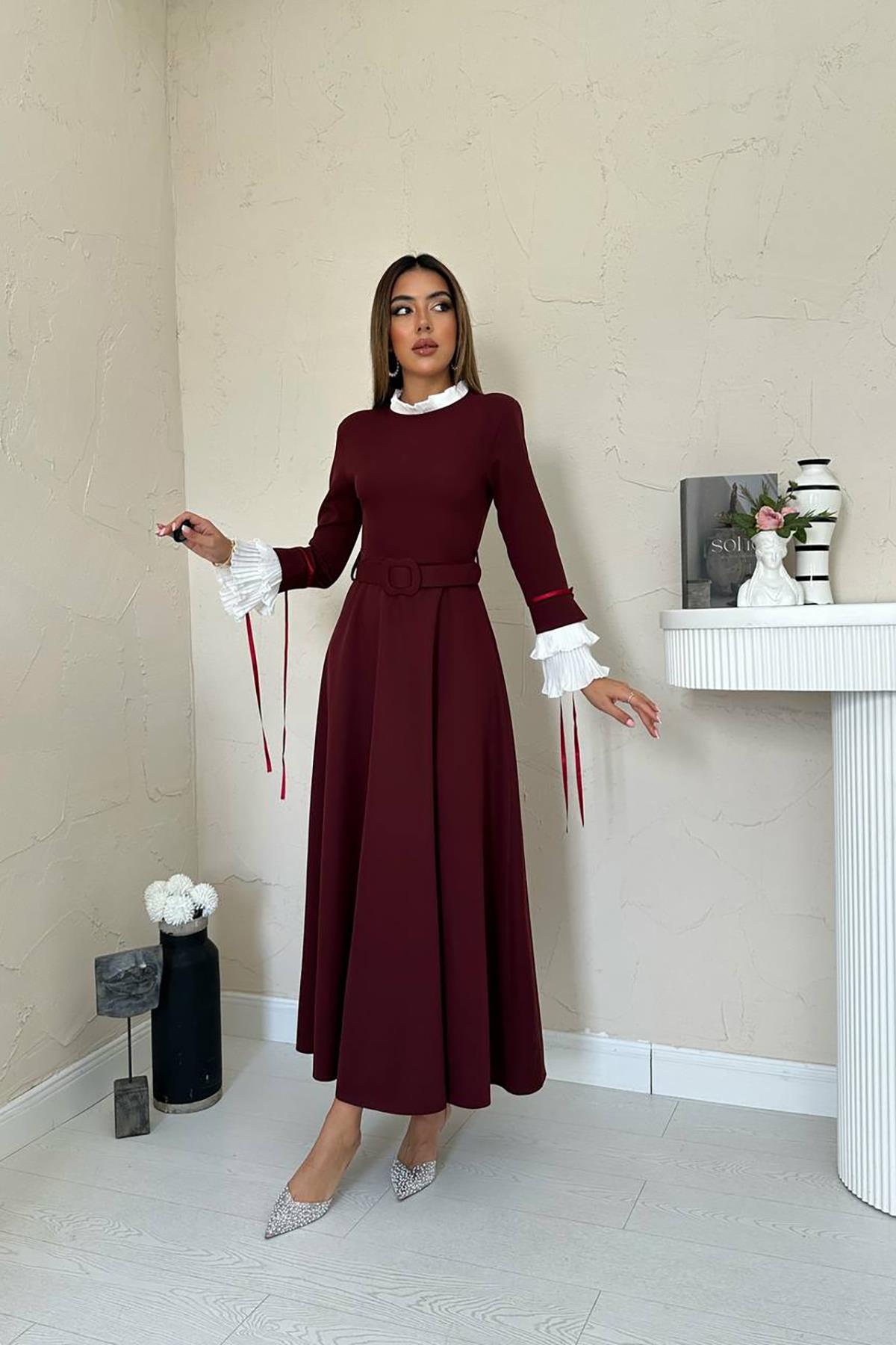 Toptan Bordo Yaka Ve Kollerı Pileli Elbise
