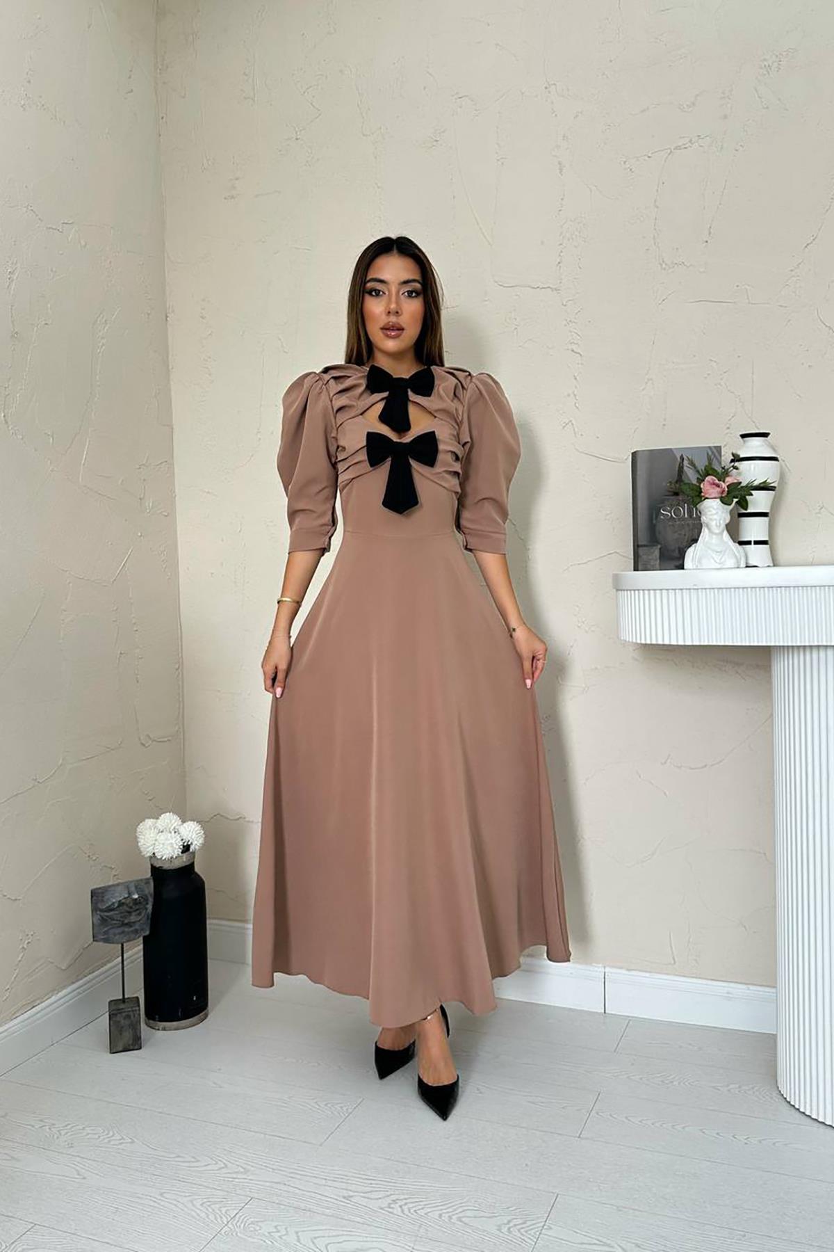 Toptan Camel Ön Dekolteli Fiyonk Garnili Uzun Elbise Camel L