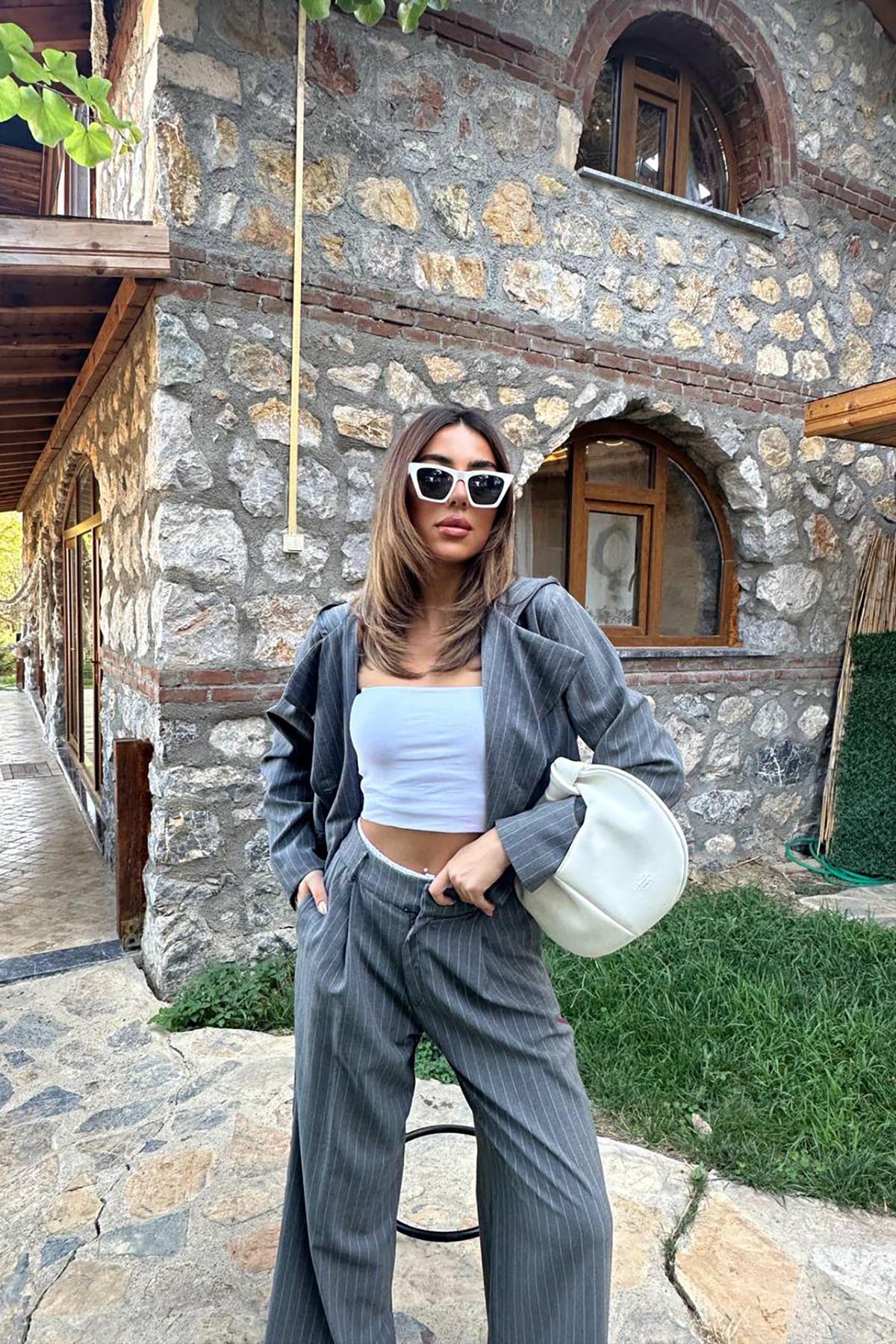 Toptan Gri Yanlardan Şeritli Garnili Pantolon