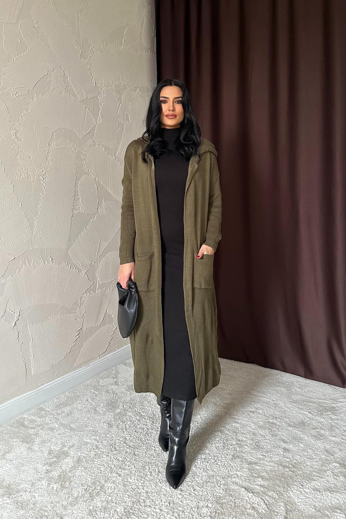 Toptan Haki Arkası Yazılı Hırka