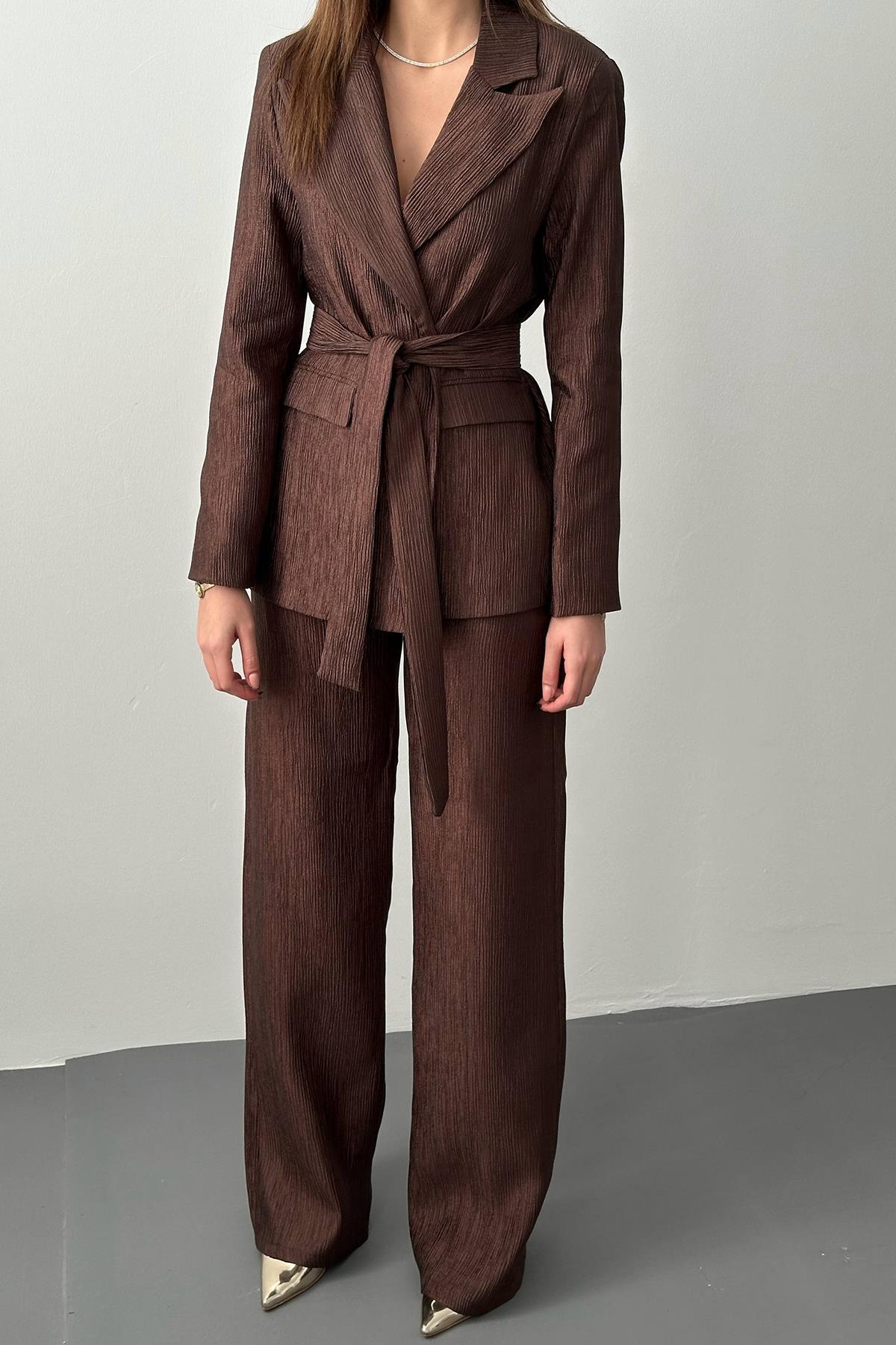 Toptan Kahverengi Beli Kuşaklı Ceket Ve Pantolon Parlak Takım