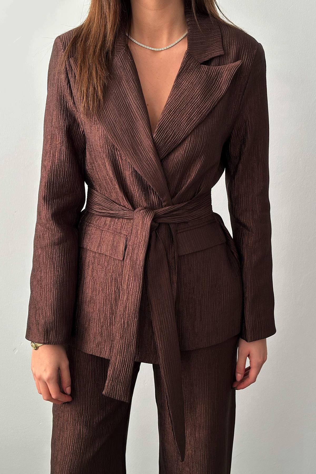 Toptan Kahverengi Beli Kuşaklı Ceket Ve Pantolon Parlak Takım