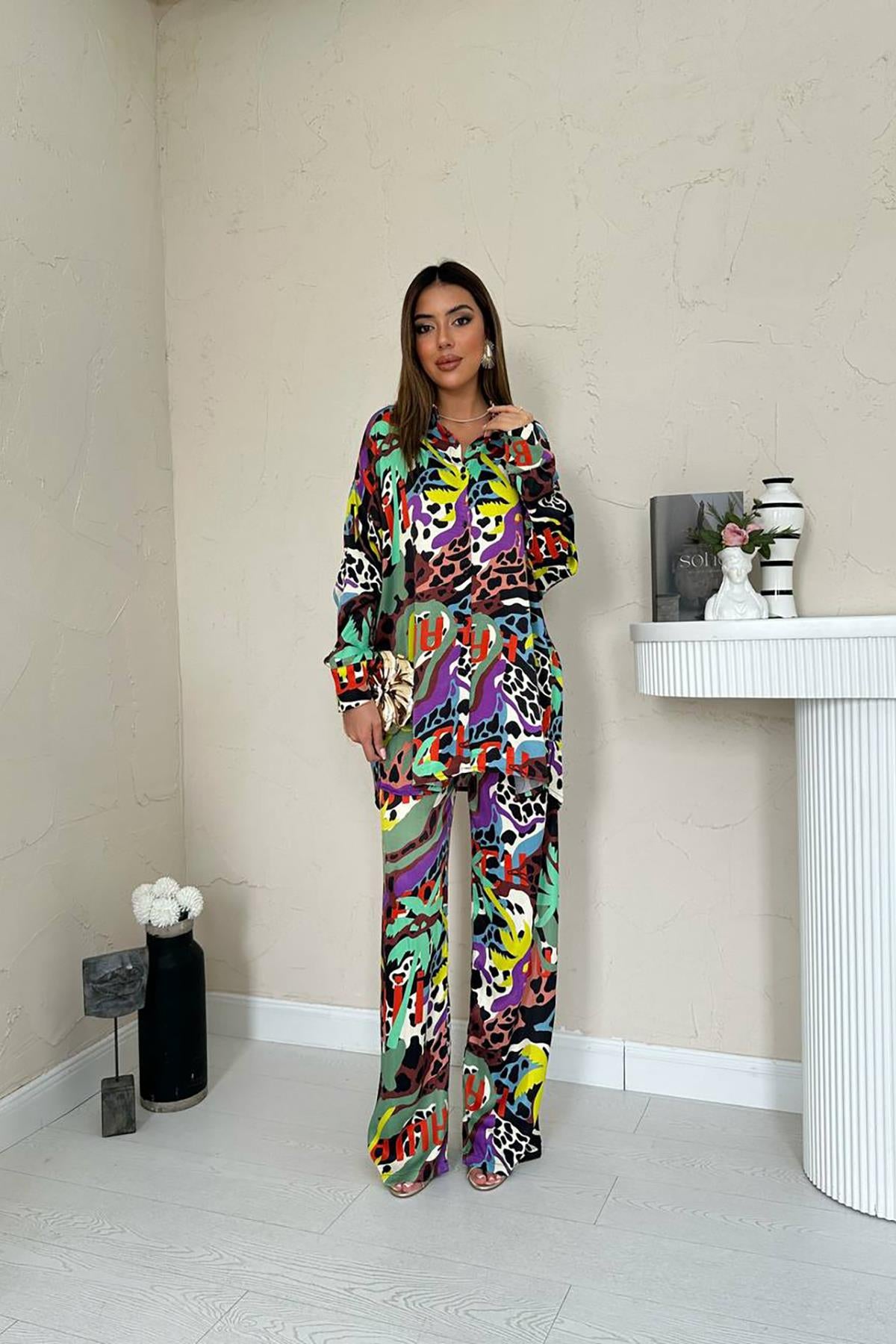 Toptan Kahverengi Dijital Desenli Gömlek Ve Pantolon Takım