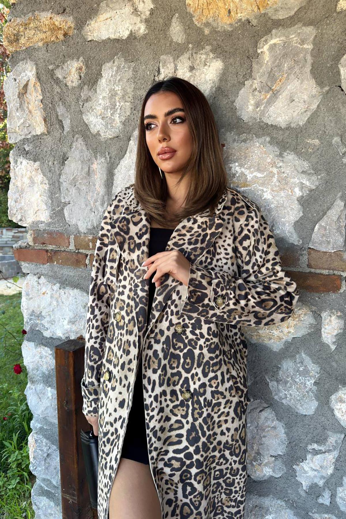 Toptan Leopar Ön Ve Arkası Pelerinli Kaban