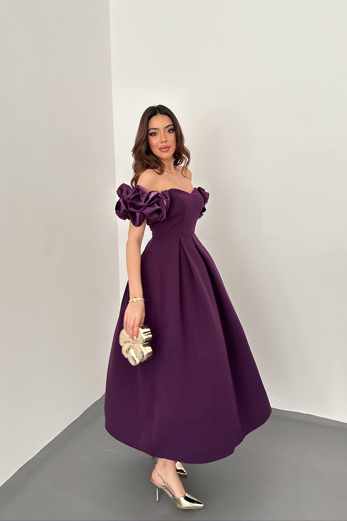 Toptan Mor Kolları Balon Pileli Atlas Elbise