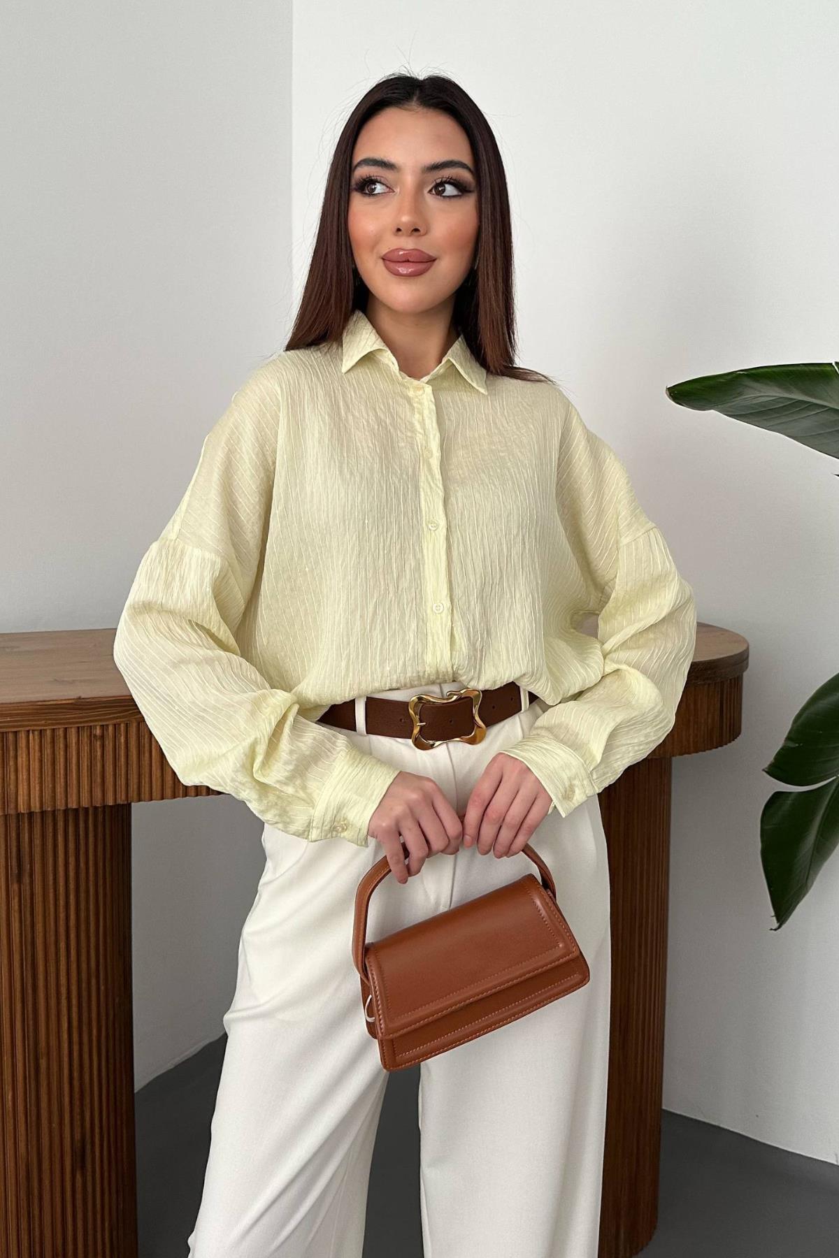 Sarı Nakışlı Oversize Gömlek