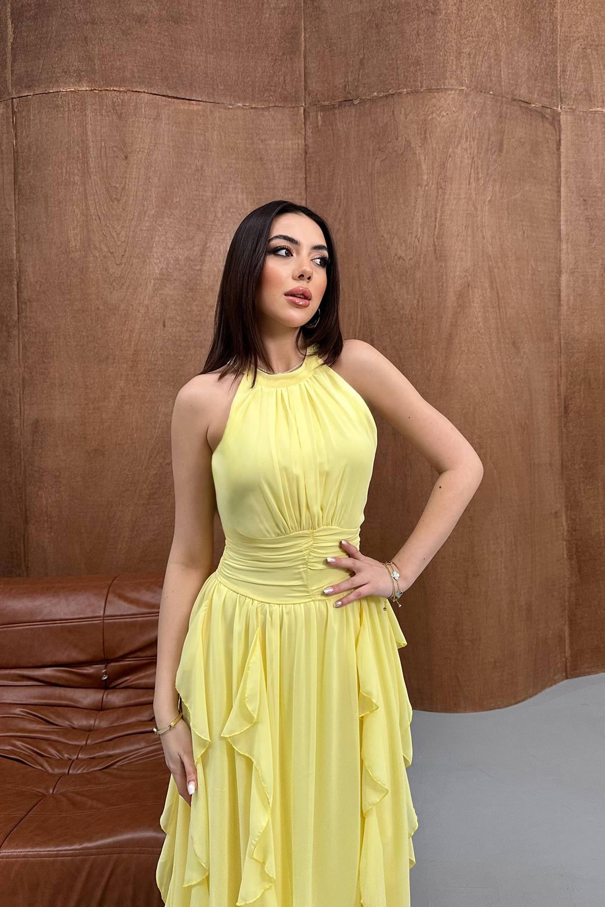 Sarı Önü Büzgülü Fırfırlı Elbise