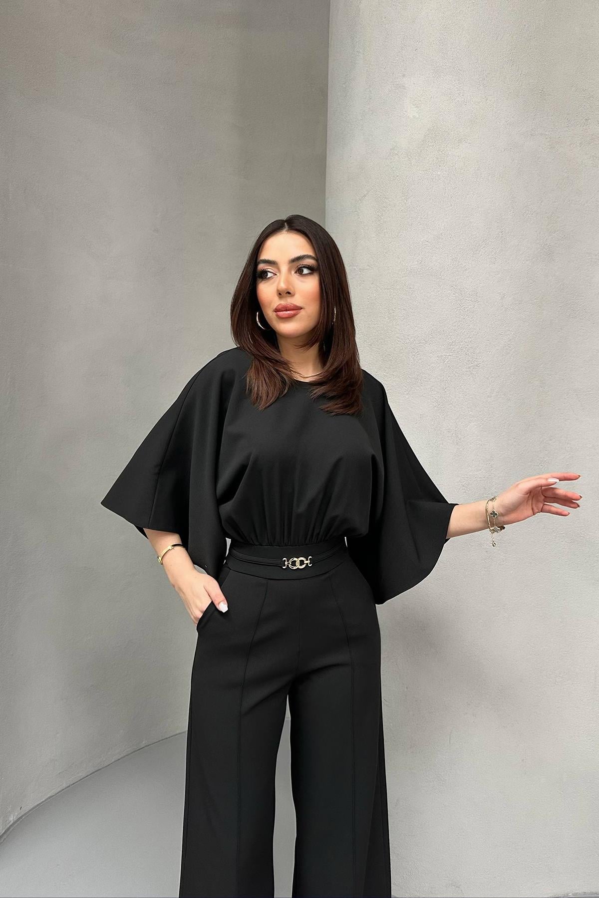 Siyah Bel Büzgülü Kemerı Aksesuarlı Yarasa Kol Tulum