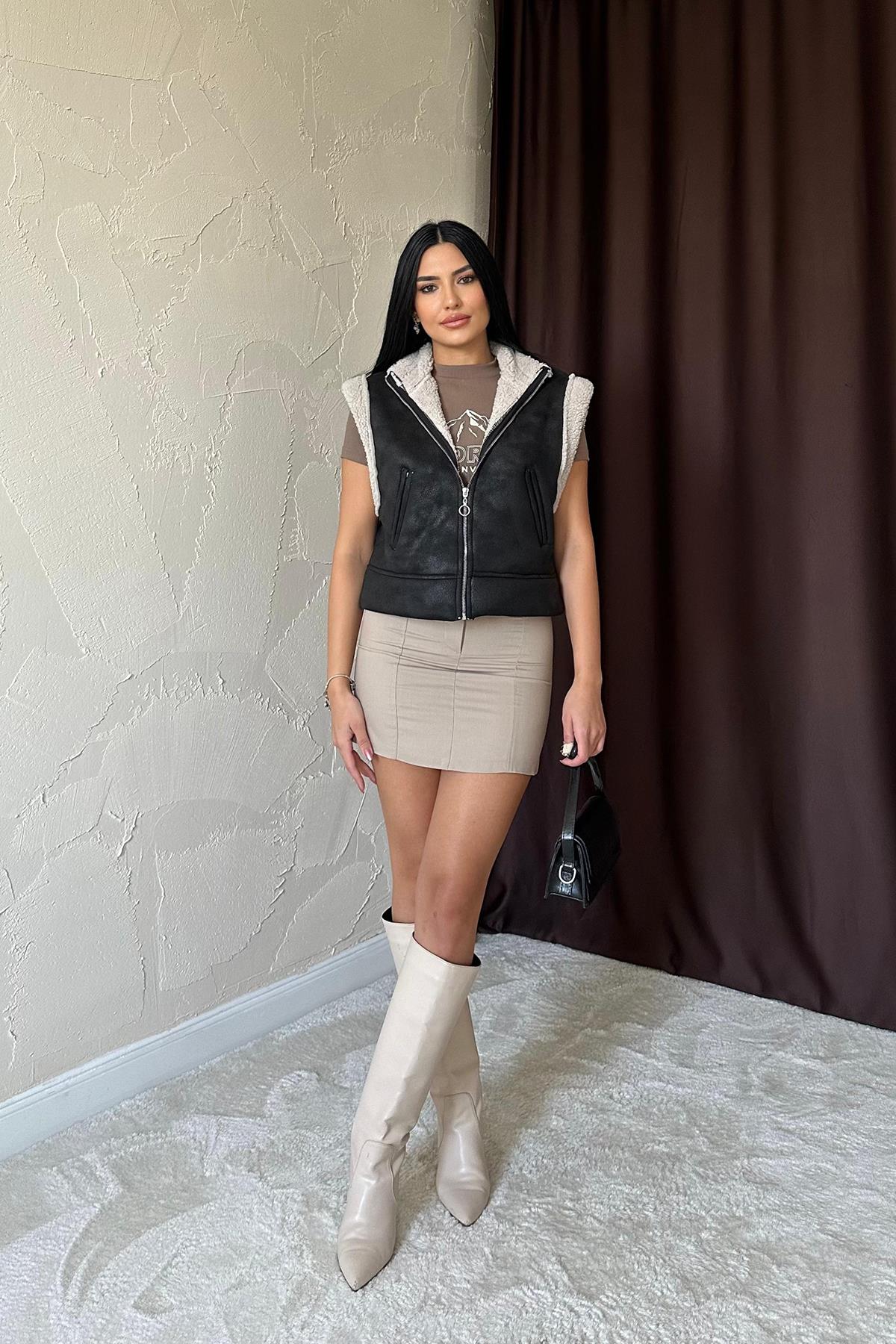 Toptan Siyah Cepli Kısa Yelek