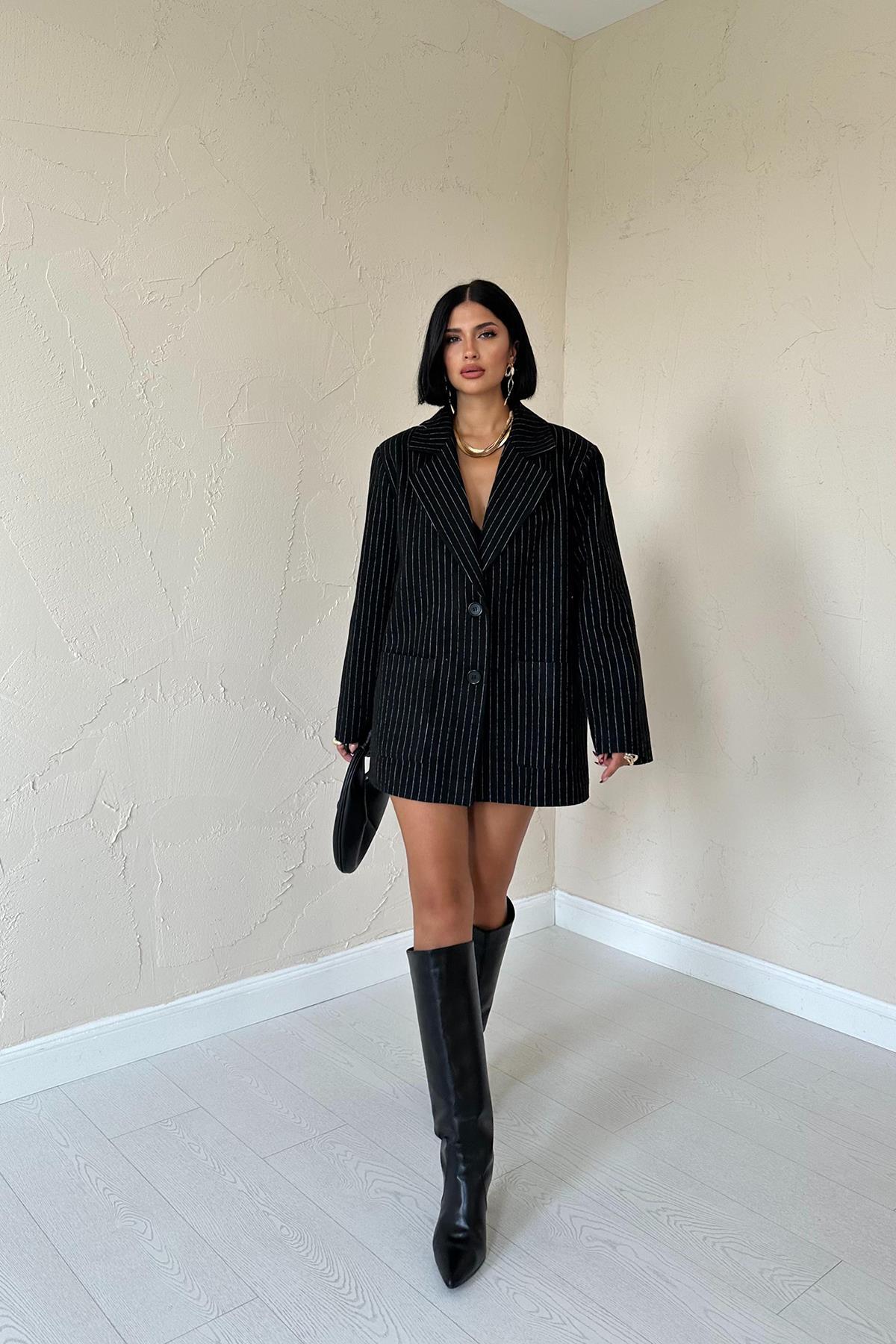 Toptan Siyah Çizgili Oversize Ceket