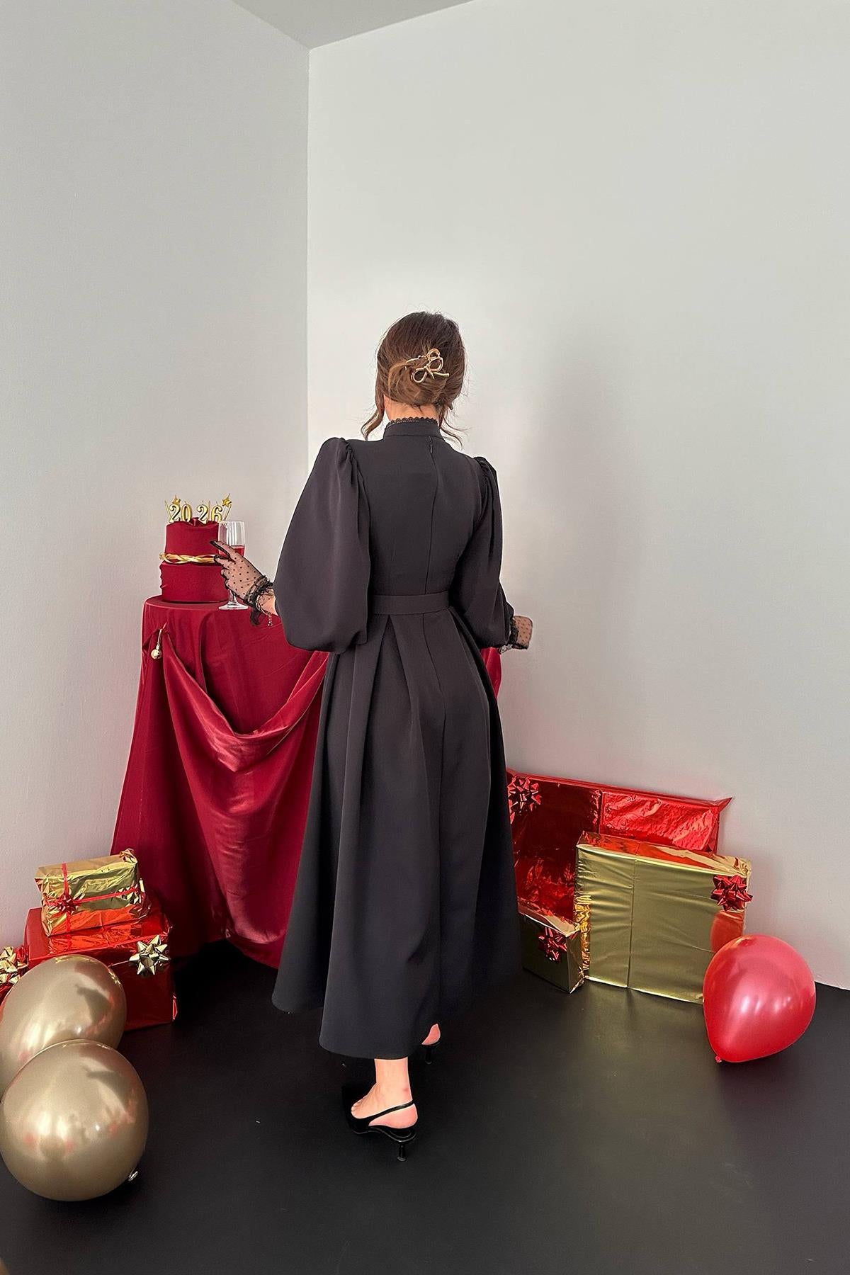 Toptan Siyah Dantelli Kuplu Elbise