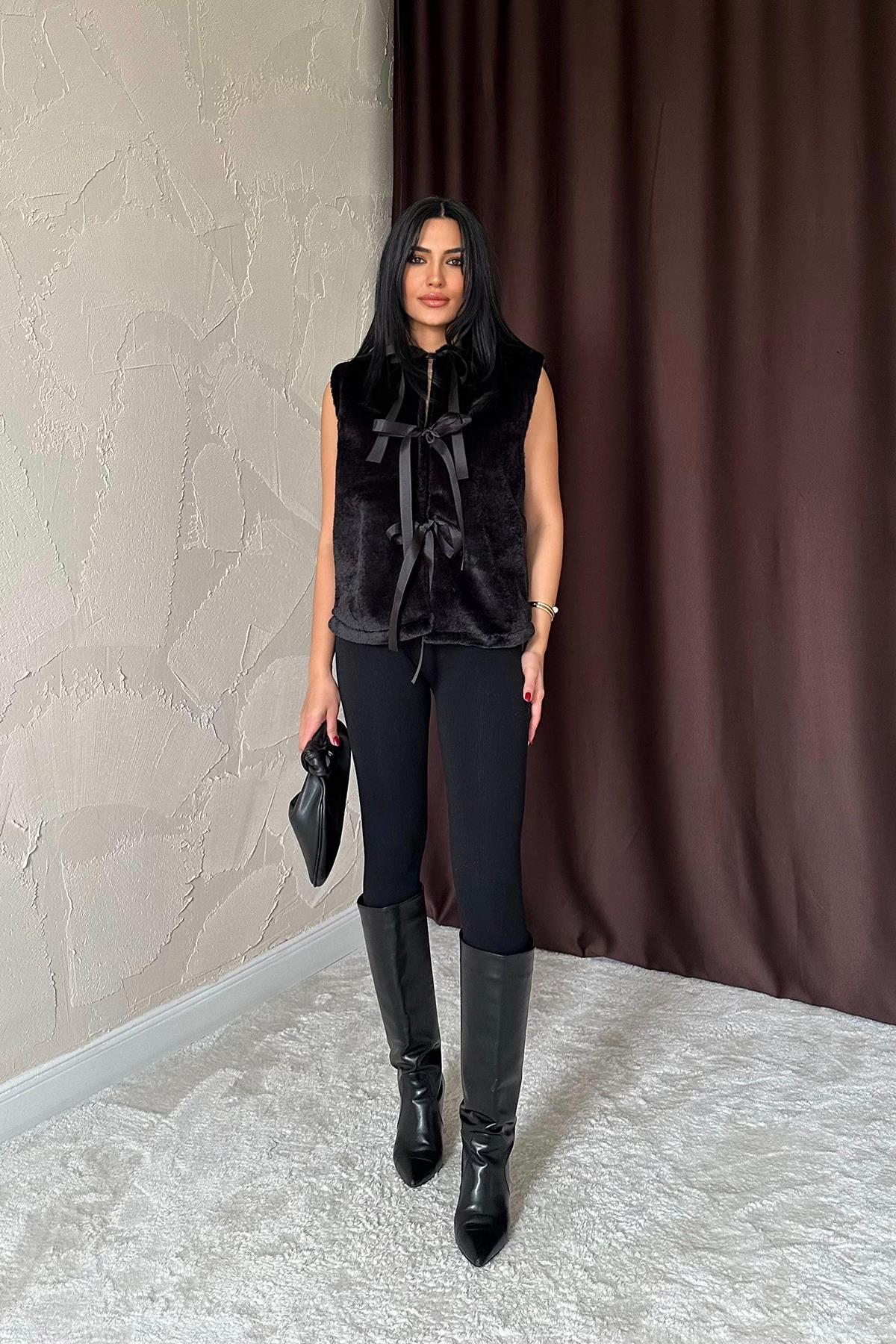 Toptan Siyah Fiyonklu Peluş Yelek