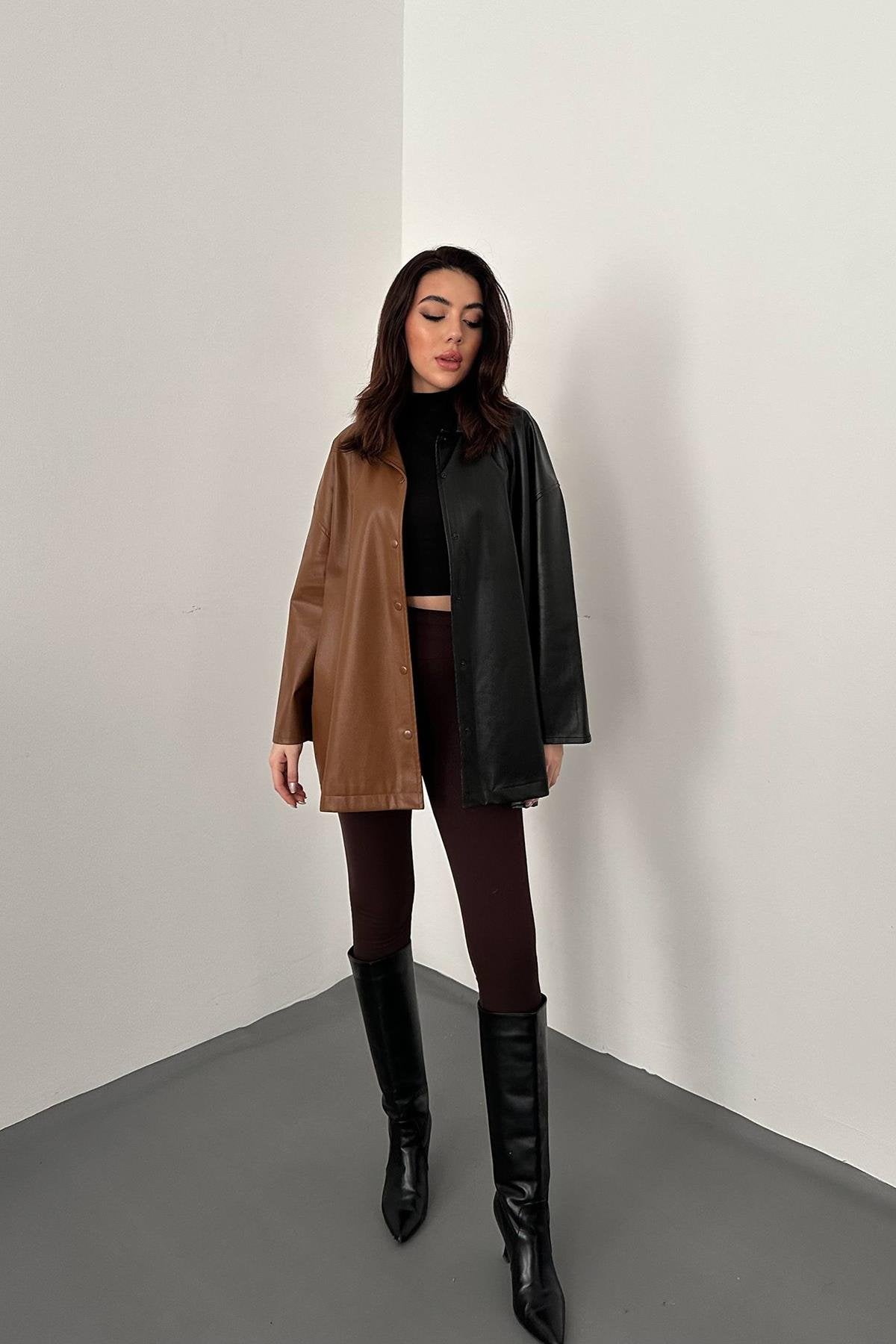 Toptan Siyah Garnili Çıtçıtlı Deri Gömlek