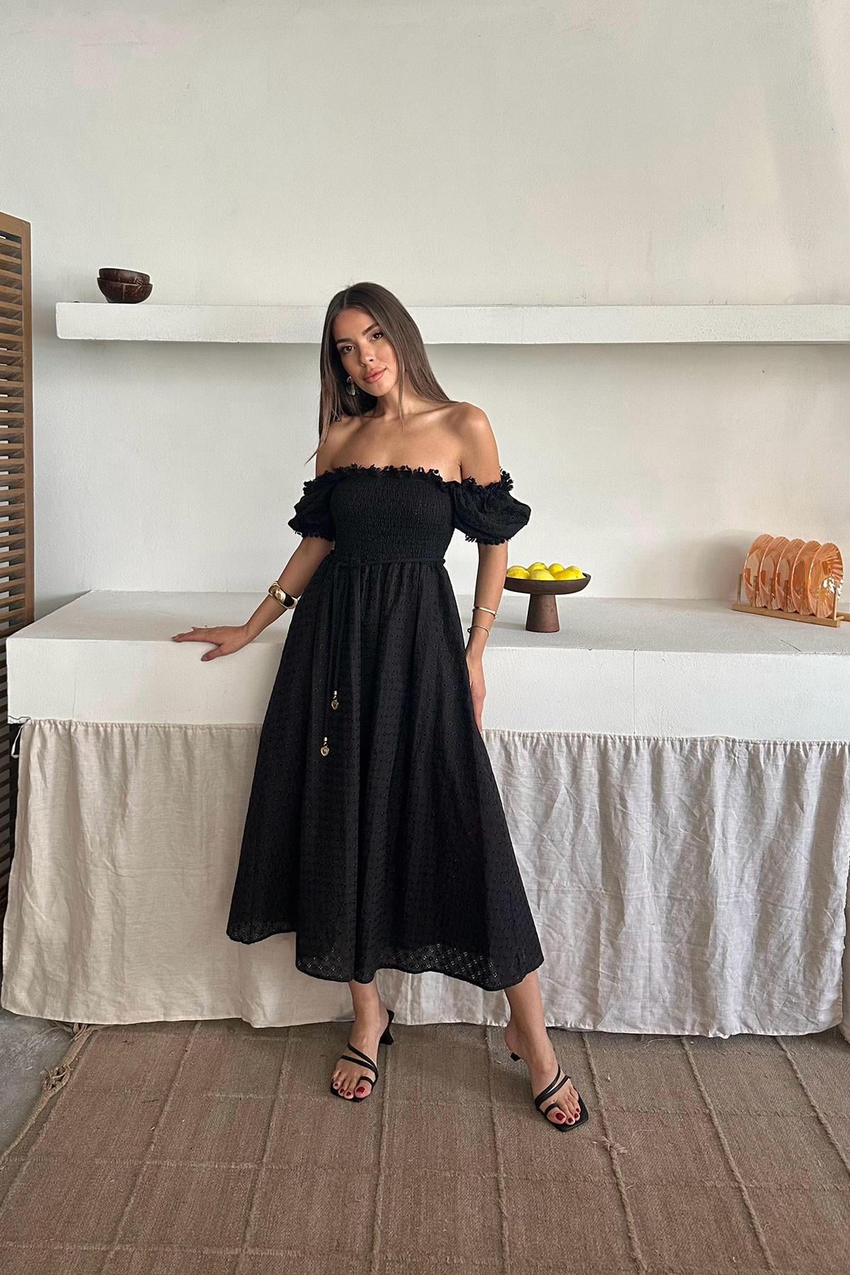 Toptan Siyah Gipeli Brode Elbise