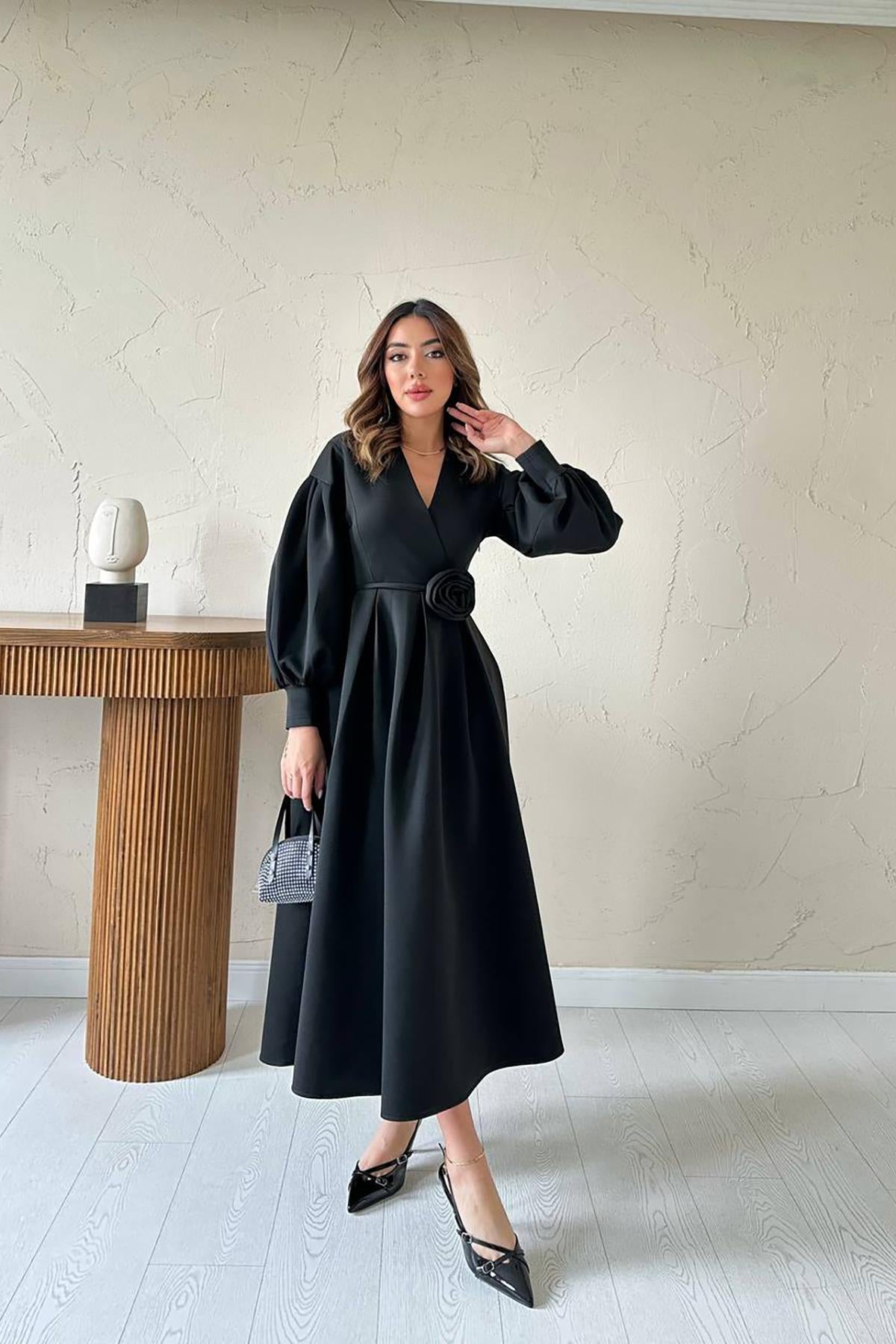 Siyah Gül Detaylı Scuba Elbise