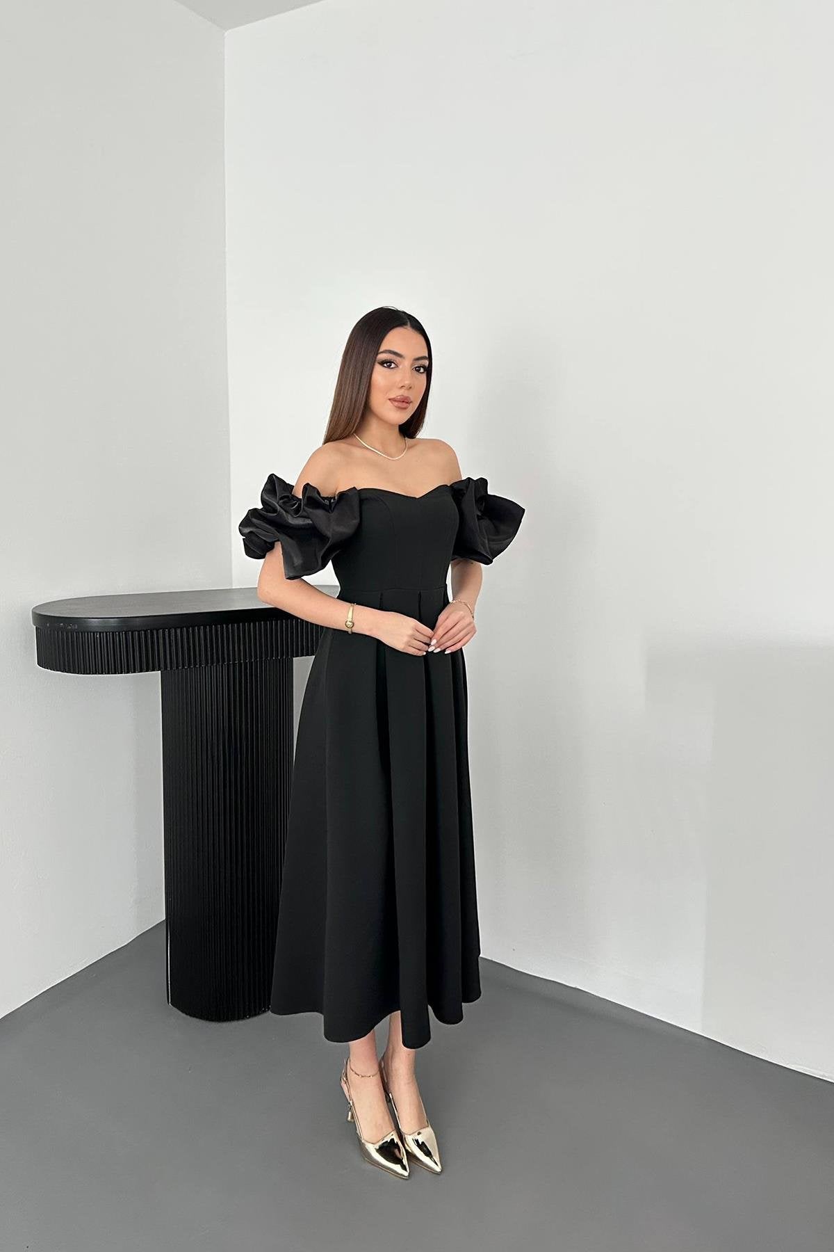 Toptan Siyah Kolları Balon Pileli Atlas Elbise