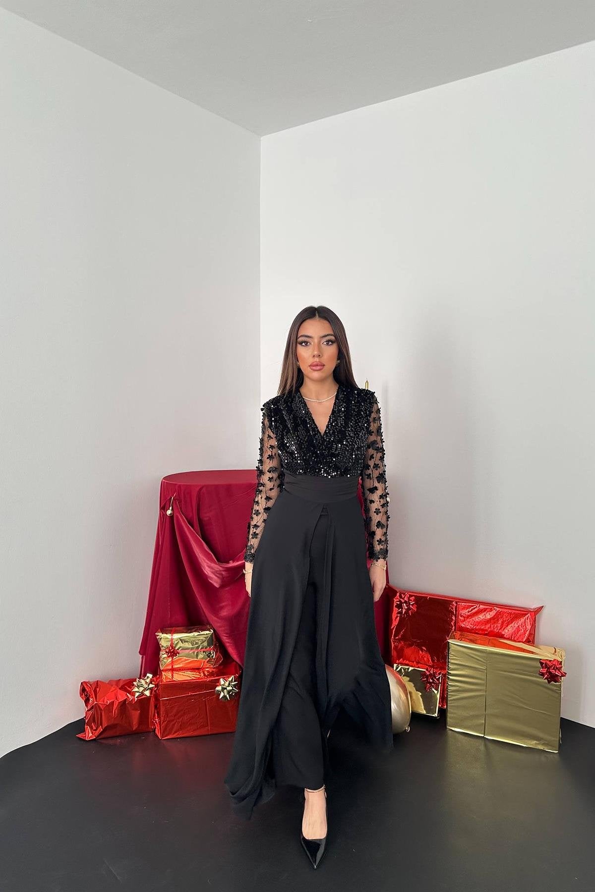 Toptan Siyah Kolları Tül Etekli Tulum Siyah L