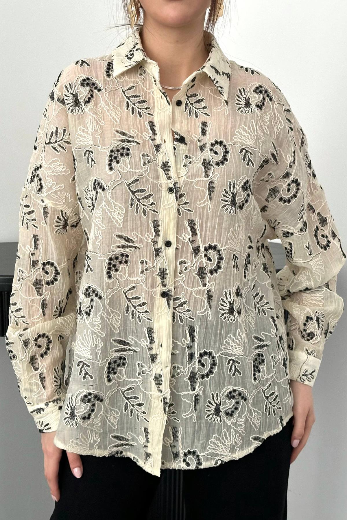 Siyah Nakışlı Oversize Gömlek