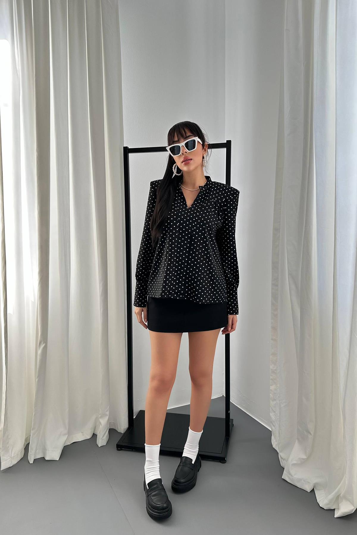 Toptan Siyah Puantiyeli Gömlek