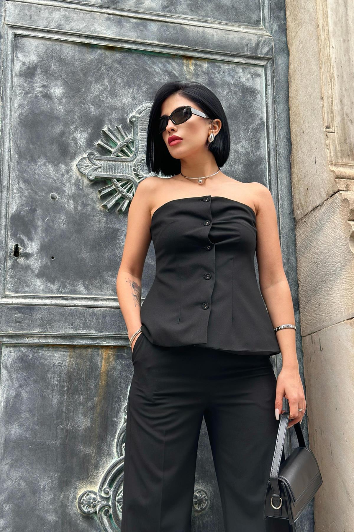 Toptan Siyah Straplez Düğmeli Crop Ve Pantolon Takım
