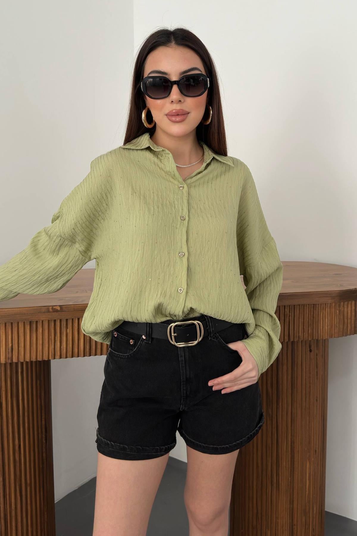 Yeşil Nakışlı Oversize Gömlek