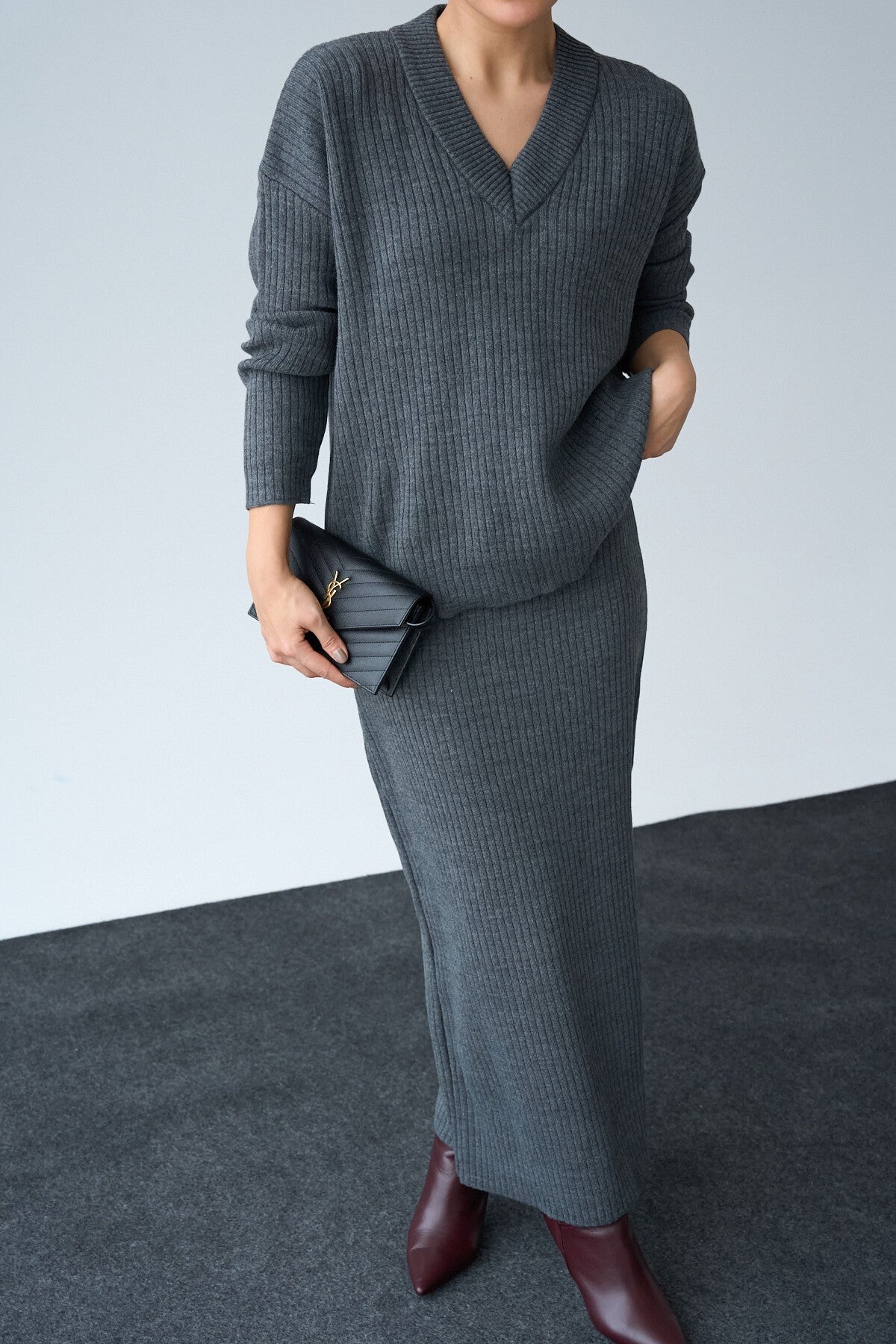 Anthracite V-Neck Sweater Skirt Set