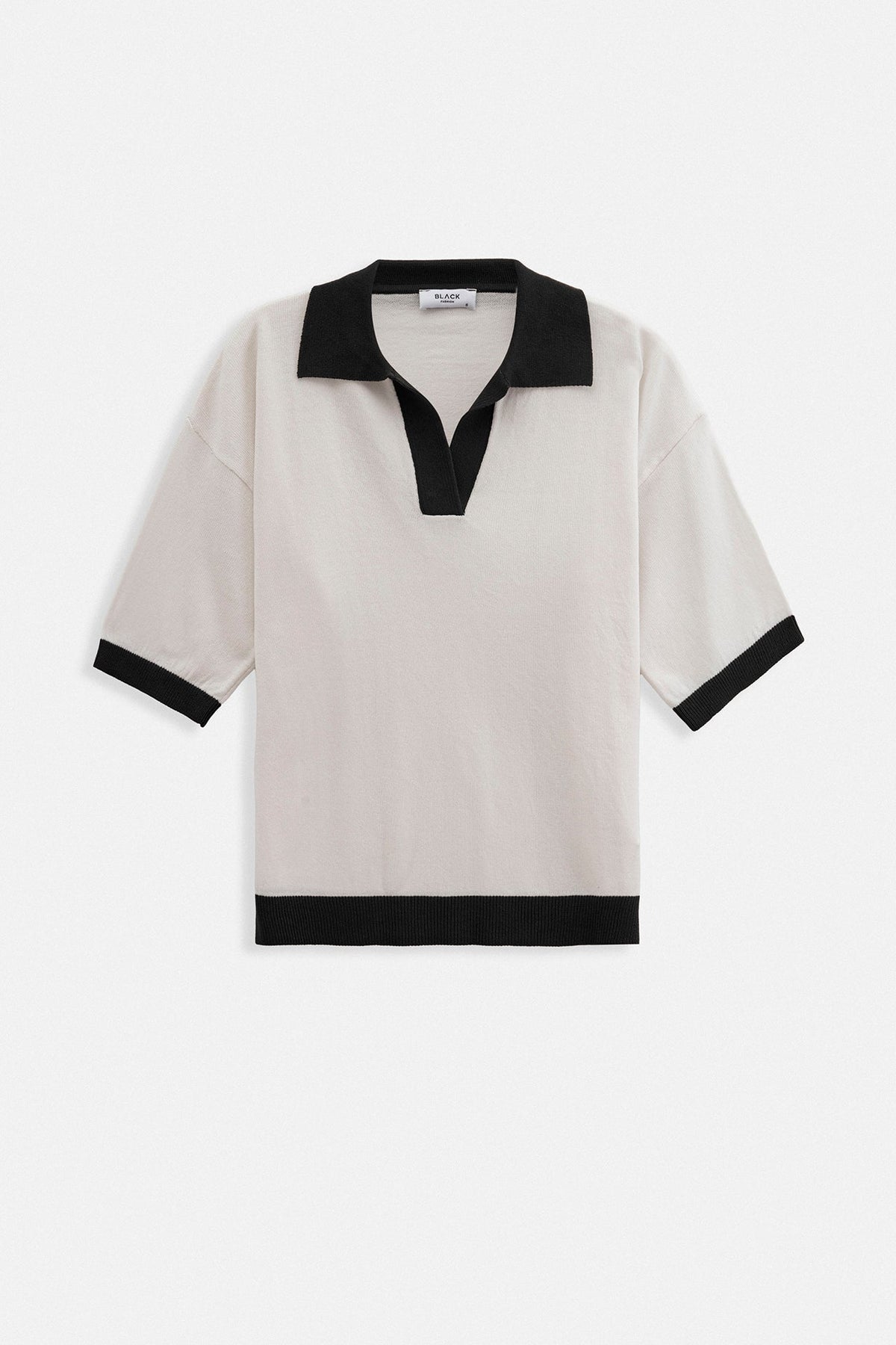 V Yaka Dokulu T-Shirt - Beyaz - Siyah
