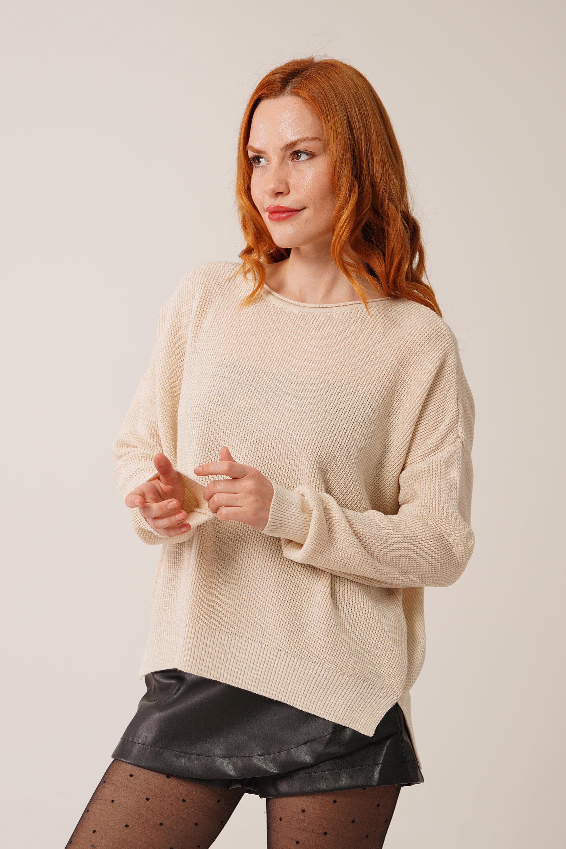 Yan Kısa Yırtmaçlı Selanik Örme Toptan Krem Triko Kazak