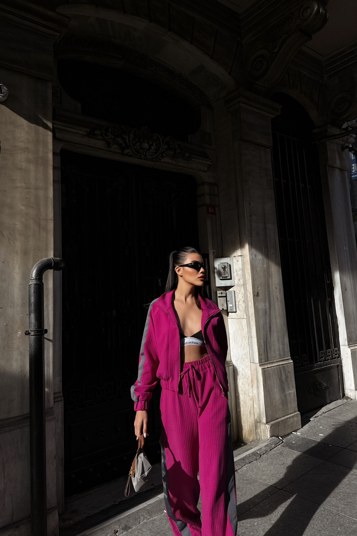 YANLARI ŞERİT DETAYLI OTTOMAN KAPİŞONLU EŞOFMAN TAKIM - Fuşya