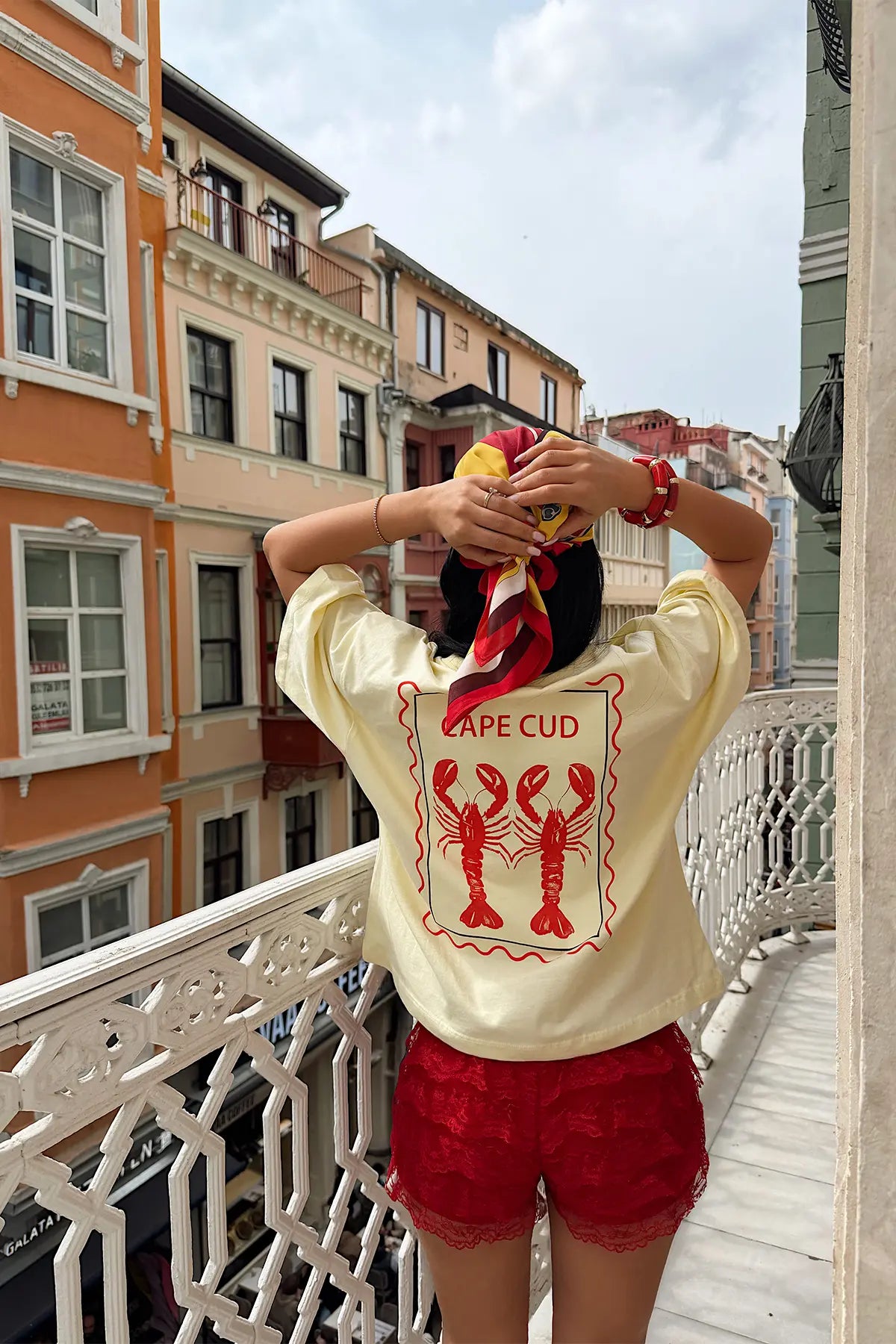 Sarı Yengeç Baskılı Tişört