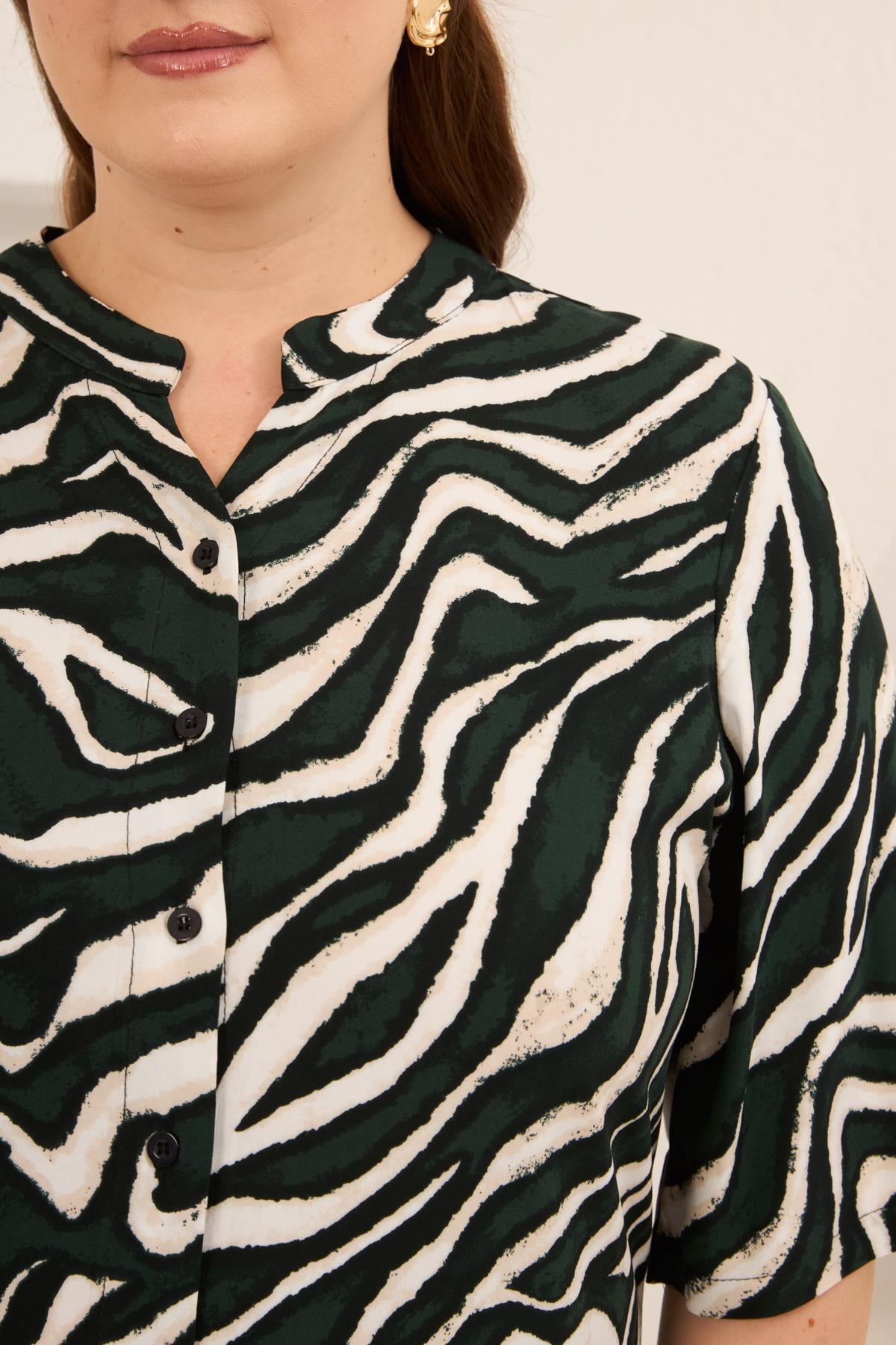 Zebra Desen Büyük Beden Viskon Gömlek Haki